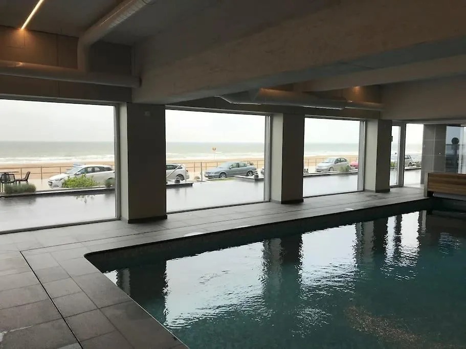 Studio Met Zeezicht En Zwembad En Parking Middelkerke 0*,